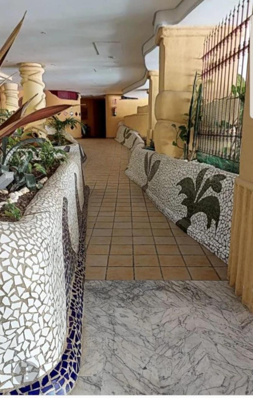 Del Parque Flats - Puerto Marina Apartamento Benalmádena Exterior foto